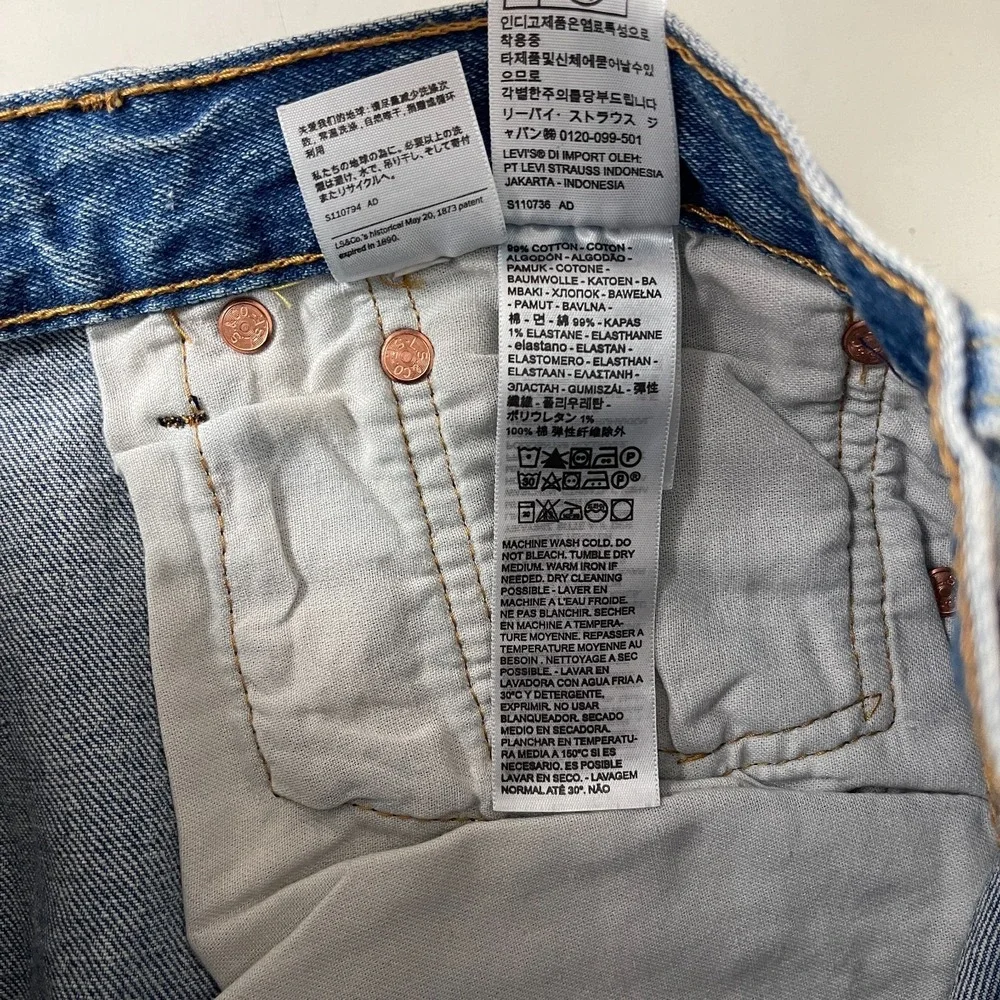 Levis 501 Jeans Mens 33x30 Blue Original Button Fly Distressed Denim Grunge Y2K